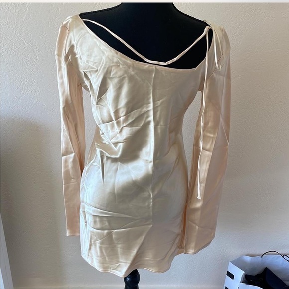 NWT ZARA x KAIA Gerber Nude Satin Long Bell Sleeve Mini Dress S - Picture 5 of 5